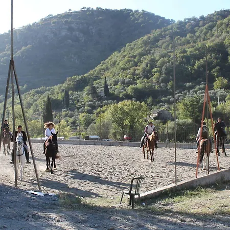 Le Oreadi Alloggio per agriturismo *