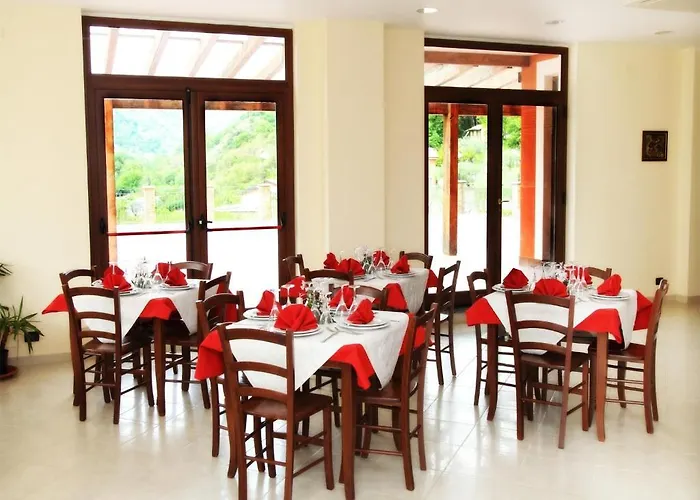 Le Oreadi Farm stay *